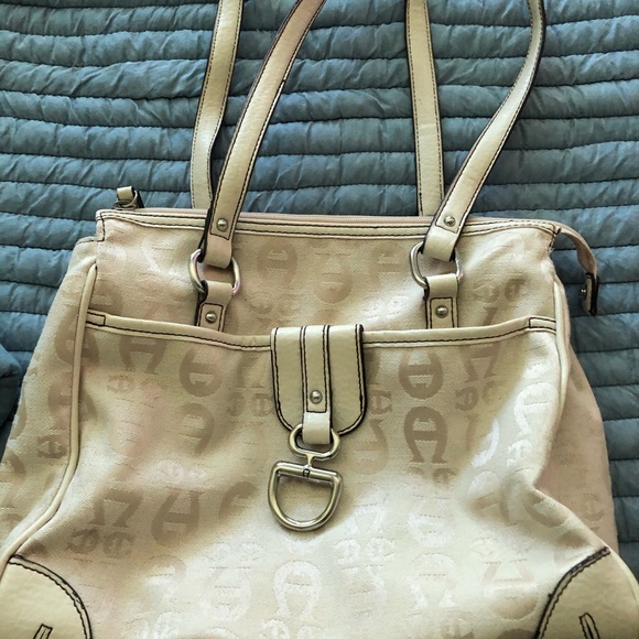 Etienne Aigner shoulder bag - Picture 2 of 5